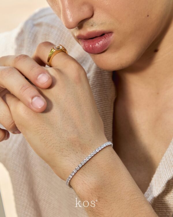 แหวนเพชรชาย Emerald Diamond in Yellow Gold Ring