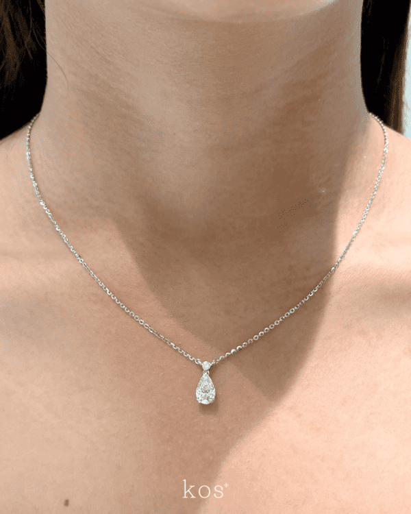 สร้อยเพชรแท้เม็ดเดี่ยว Pear Cut Solitaire Diamond ตัวเรือนทองขาว KOS Jewelry