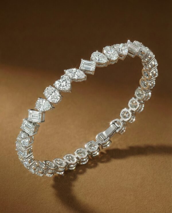 สร้อยข้อมือเพชรแท้-Mixed-Cut-Diamond-Bracelet
