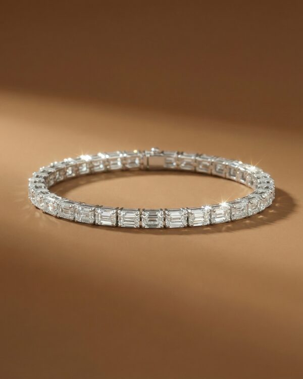 สร้อยข้อมือเพชร-Emerald-cut-Tennis-Bracelet-ทองคำขาว