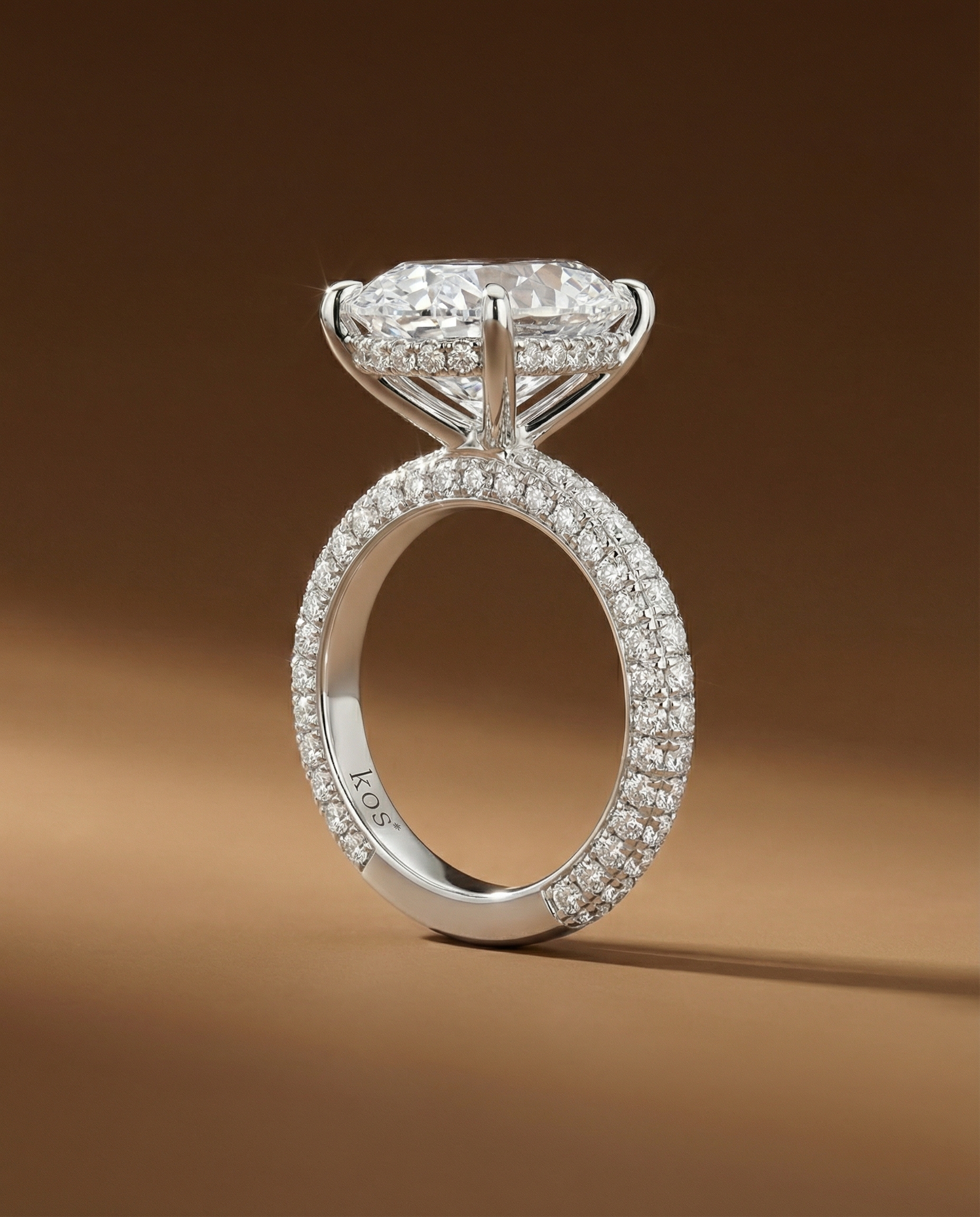 แหวนเพชร Oval Cut-ดีไซน์หรูหราฝังเพชรรอบวง-แบรนด์-kos